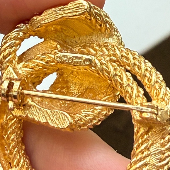 Christian Dior Brooch - Picture 7 of 8